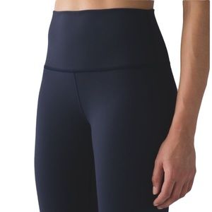 Lululemon Wunder Under Crop (Hi-Rise) (Full-On Luon 21")
Midnight Navy 6